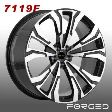 Custom Forged Wheels: 22-inch 9.5/10.5 Staggered BMW X7 Wheel Set in Black Finish for Customizing