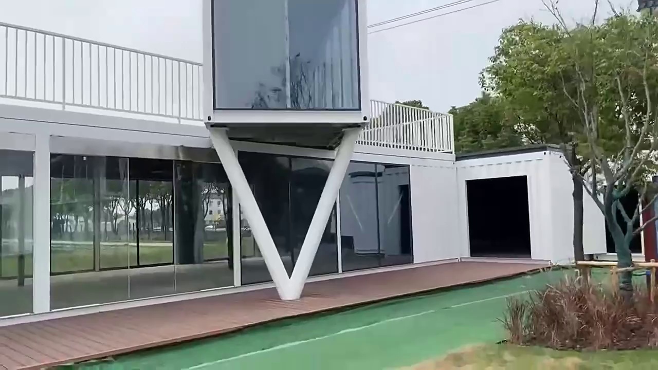 Design-Forward Foldable House with Wave Structure for Flex Spaces