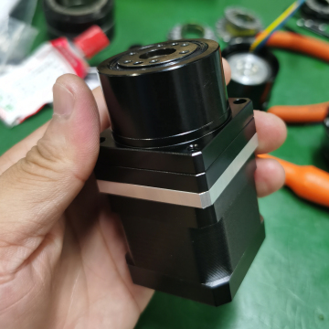 CSF-11-30 Harmonic Gearbox for NEMA 17 Motor with 8mm Shaft