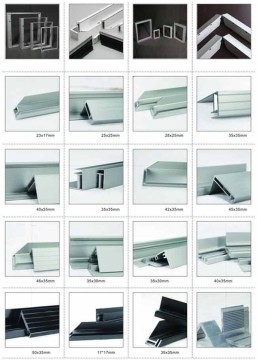 Aluminum extrusion solar panel frame