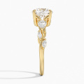 18K အဝါရောင်ရွှေ 4 prongs halo လက်စွပ်