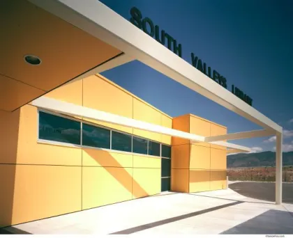 Trespa design wall cladding made with compact laminate