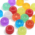 Vente en gros mignon Mini rond creux à l&#39;intérieur joli coloré 100pcs perles de bonbons rondes Flatback résine charmes pour bricolage artisanat