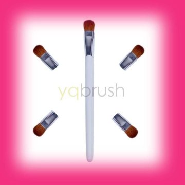 Foundation Brush and Concealer Brush 002