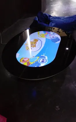 Conductive group training instrument