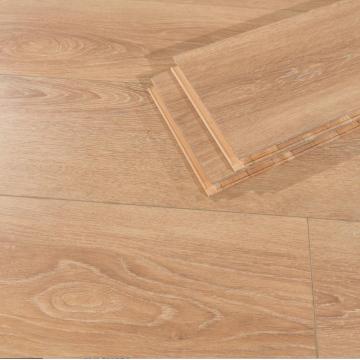 Parquet contrecollé 3 plis standard E0 en chêne blanchi