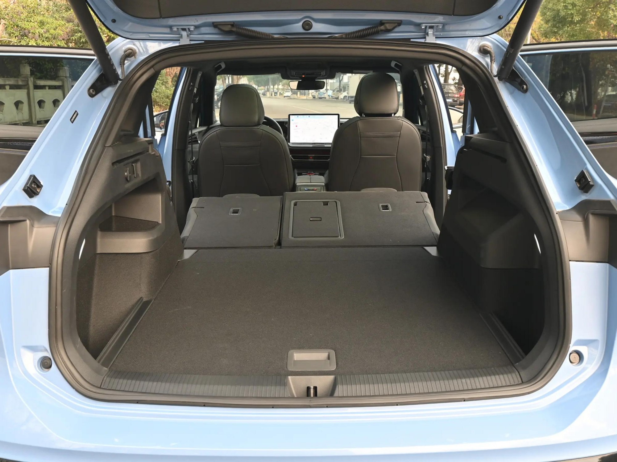 Tiguan L PRO 2024 AWD Model