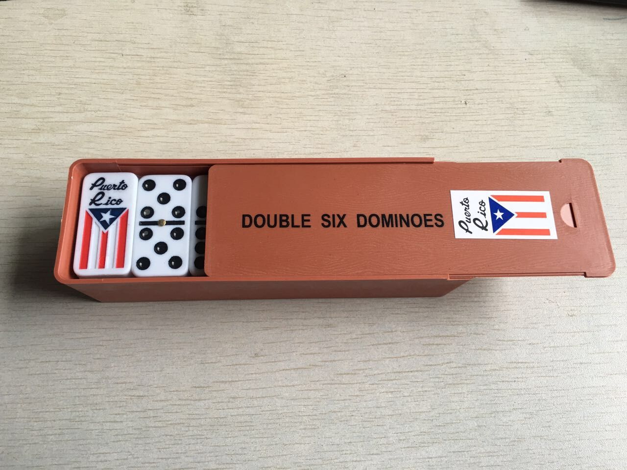 Wholesale Customized Logo Engraved Dominoes