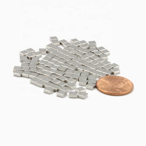 Small cube flat Neodymium magnets