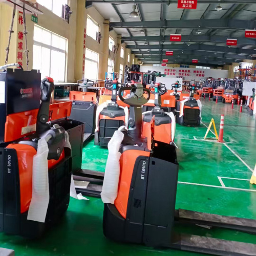 Toyota LPE200 Электрический паллет грузовик