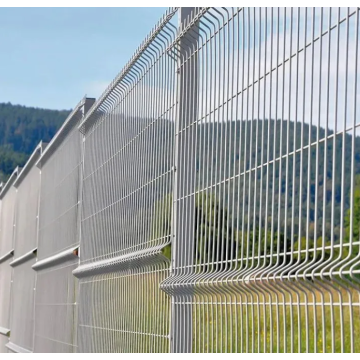 Hot Dip Galvanized Triangle Bend Solded Security Fence