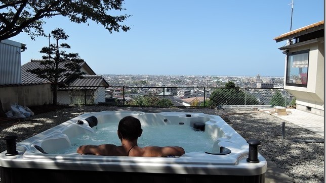 jacuzzi outdoor