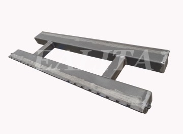 Blank pallet forks frame tractor attachment