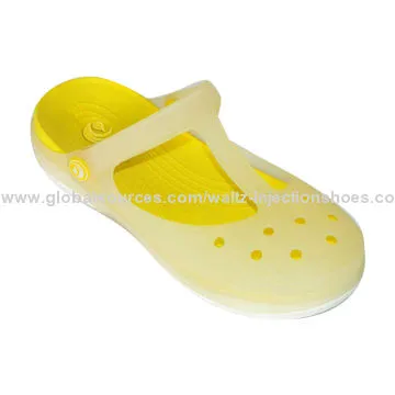 Comely Casual Ladies' Clog, Available in Various Colors