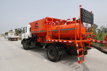 Pavement Patching Machine