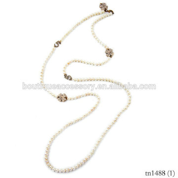 Folding Layers Pearl Necklace, Monogram Jewelry Diamonds Pendant Necklace