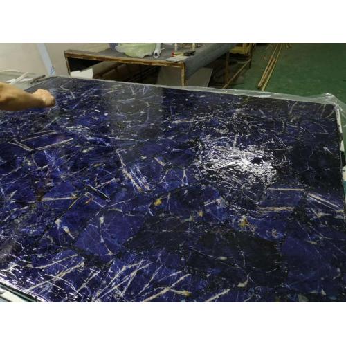 Dalle de sodalite bleue translucide ou non translucide