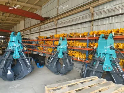 Excavator Attachments: Construction Grapples & Rotating Orange Peel Grapples