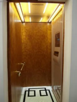 Passenger elevator