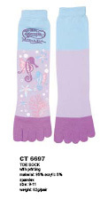 TOES SOCKS