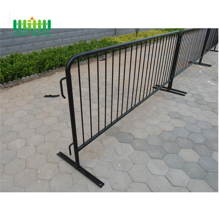 Road crowd control barriers