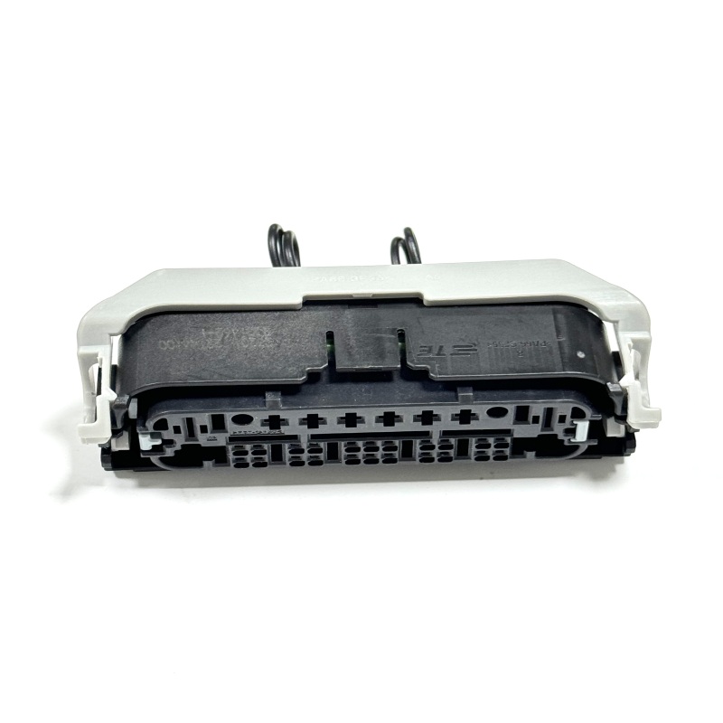 Custom 30-Pin Mixed Pinout Automotive Connector Wiring Harness