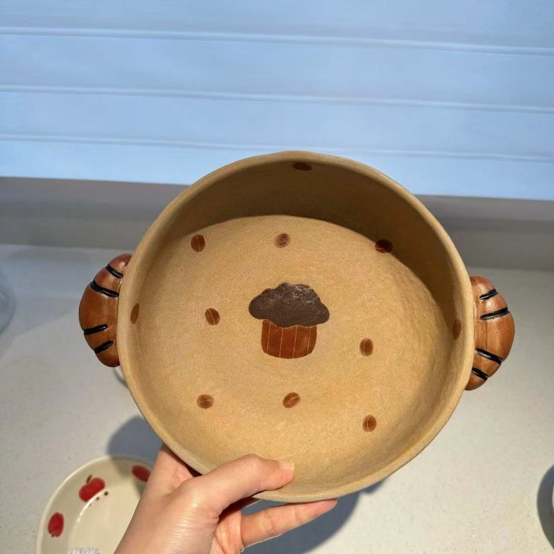 Stylish Anime-Inspired Dinnerware Collection