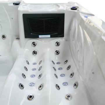 Luxury square hot tub for 5-6 person