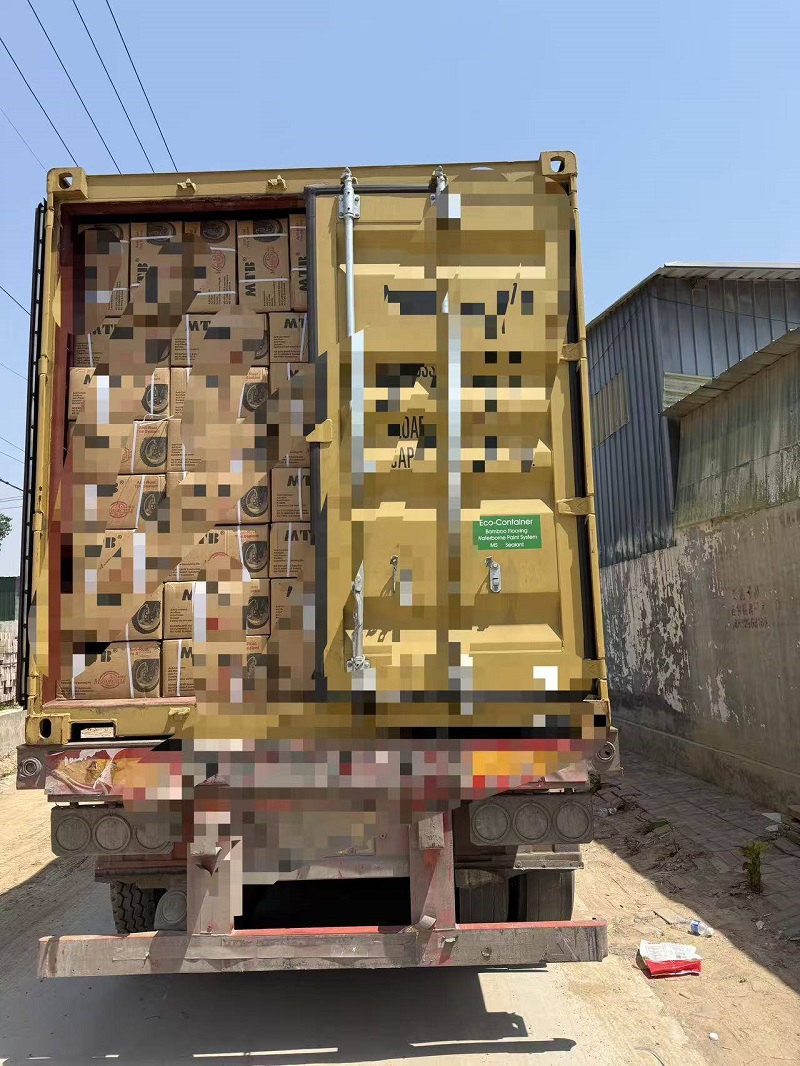Fully Loaded with Orders, Ruisilaifu High-End Motorcycle Inner Tubes Shipped to Central Asia in Bulk!
