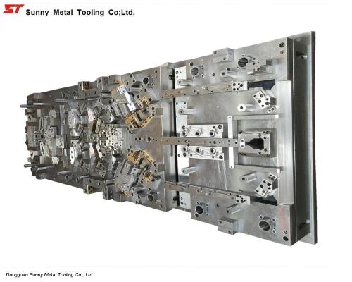 Metal Damgalama Progressive Alet Kalıp-AG004 Kalıp