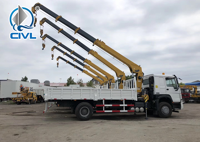 4x2 Truck Crane 2