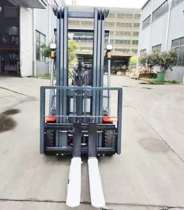 3 Ton Electric Forklift with Triplex 5m Lifting Height and Optional Hoppecke Hawker Faam Battery