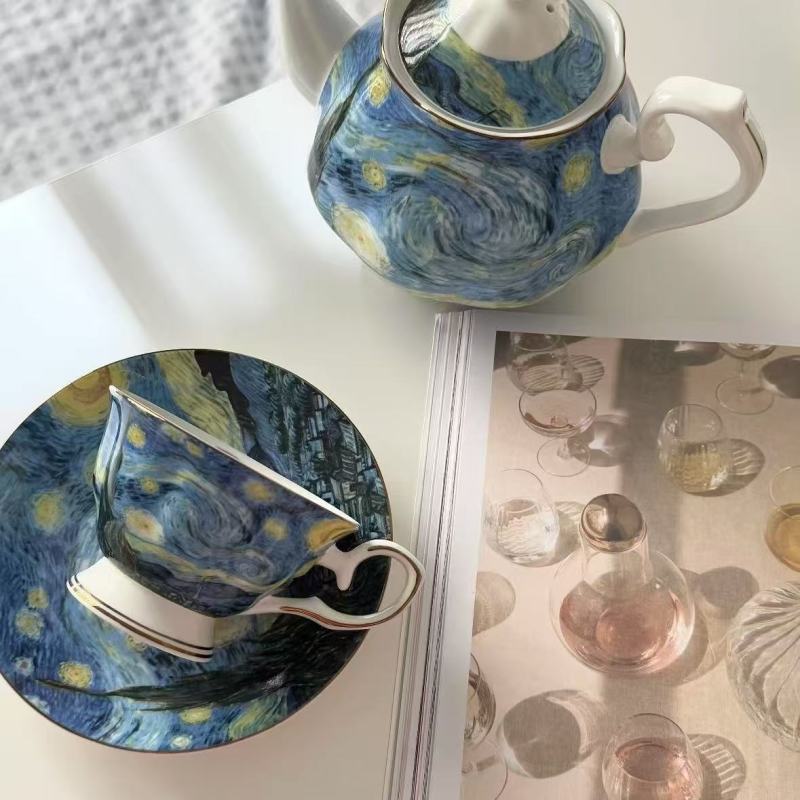 Elegant Art-Themed Dinnerware Collection