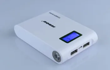8400mah 5volt Double Usb Gps Power Bank Led Display Screen White