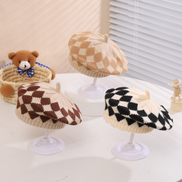 2024 High-Quality Chic Autumn Winter Kids' Checked Berets for Baby Girls
