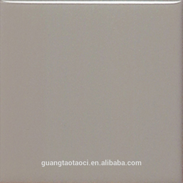 Exbihitor Guangzhou Canton Fair in bathroom glossy Ceramic