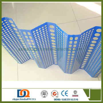 3 peaks wind and dust barrier metal screen