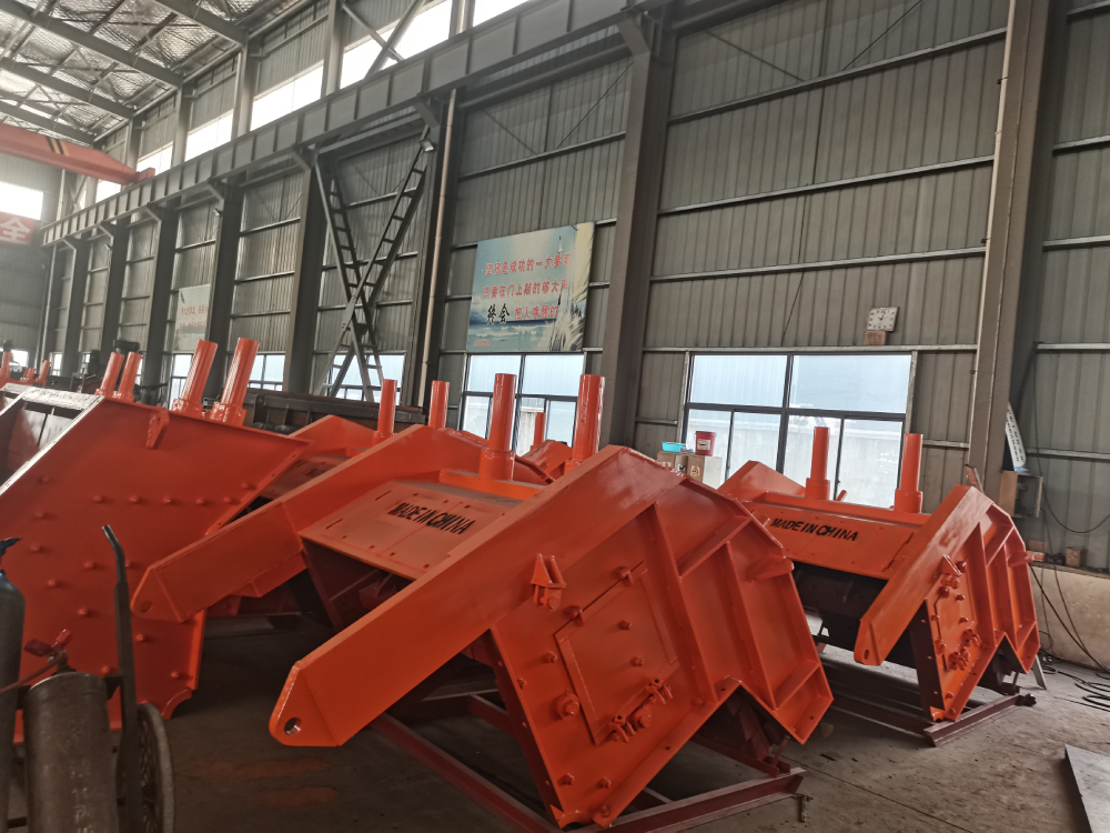 Limestone aggregate impact crusher