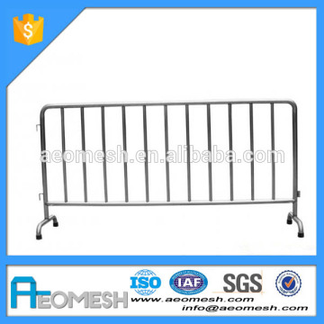 AEOMESH Metal Pipe Crowd Control Barrier