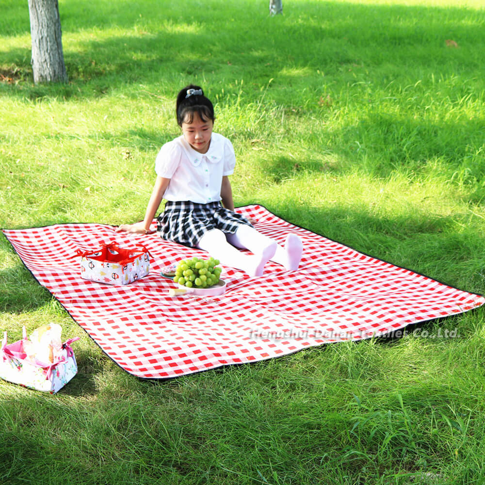 Mit Garn gefärbte Plaid verdickte wasserdichte Picknickmatte