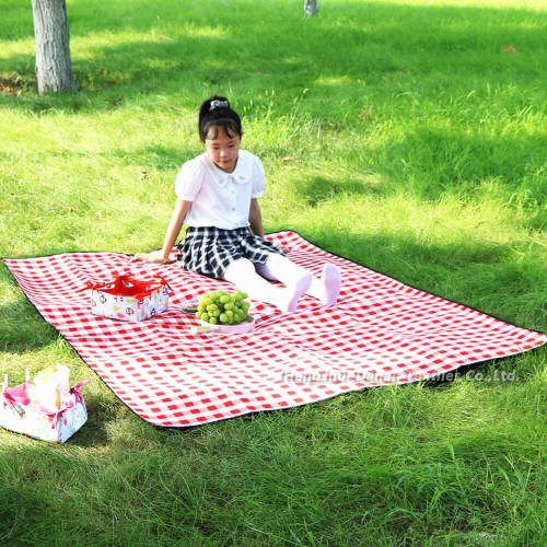 Waterproof Beach Blanket Yarn-dyed plaid thickened waterproof picnic mat Factory