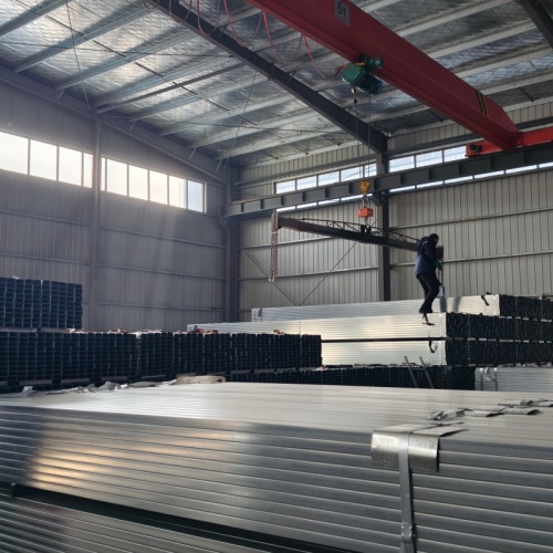 Verzinktes Vierkantrohr 37*77*1mm