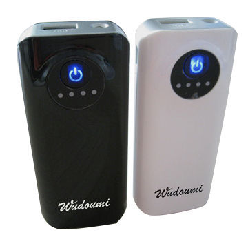 Double USB Port Power Bank with 5V/1A Input Voltage and 5V/5200mAh Power Capacity