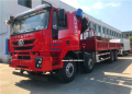 Caminhão IVECO 8X4 com guindaste articulado 25-30 toneladas