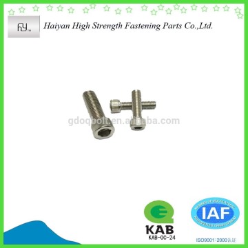 Inner hexagonal screws DIN912