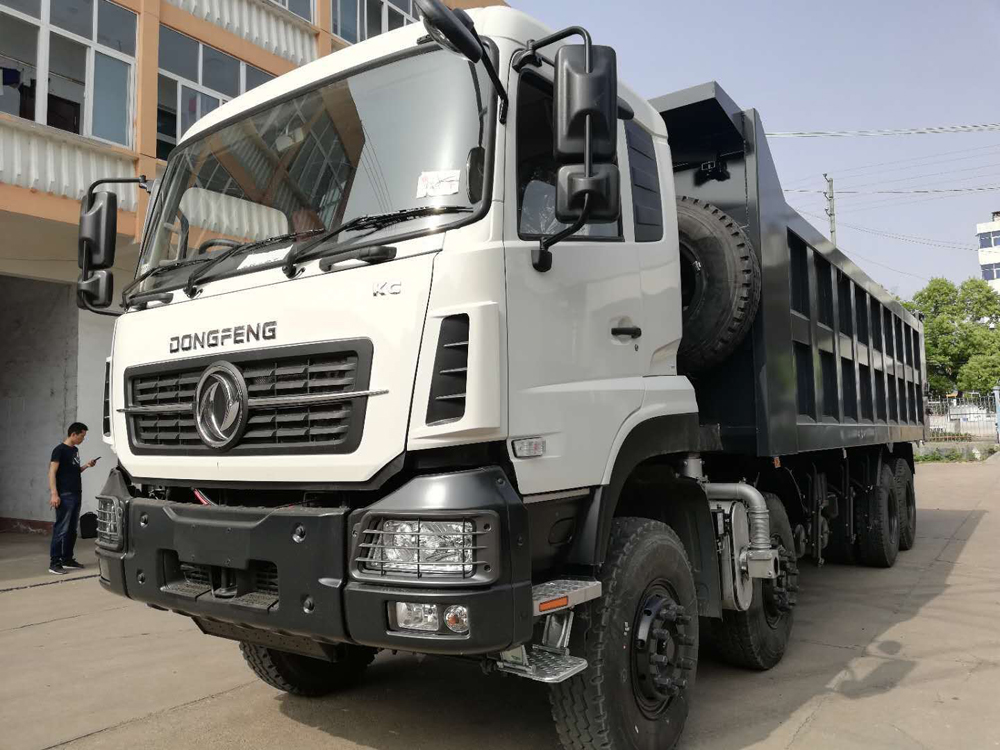 دونغفنغ Rhd 8X4 شاحنة قلابة في تعزيز الأسهم