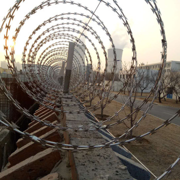 Recubrimiento de púas/cable de púas galvanizado caliente