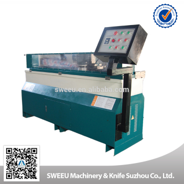Auto blade sharpener for straight blades
