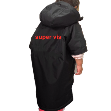 Abito sportivo in poliestere al 100% impermeabile