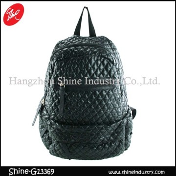 quilting soft knapsack/balck backpack/mochila